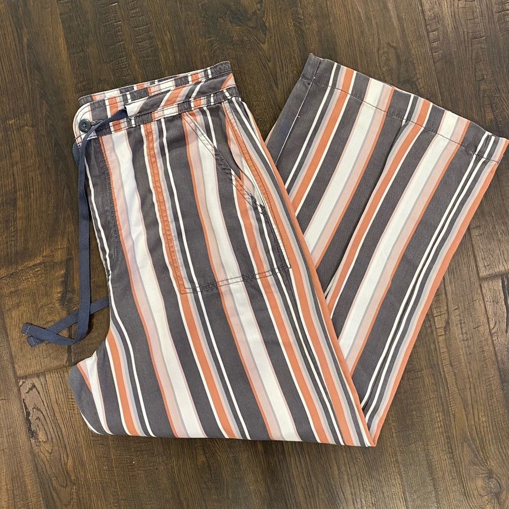 NWOT AE Cropped Pants